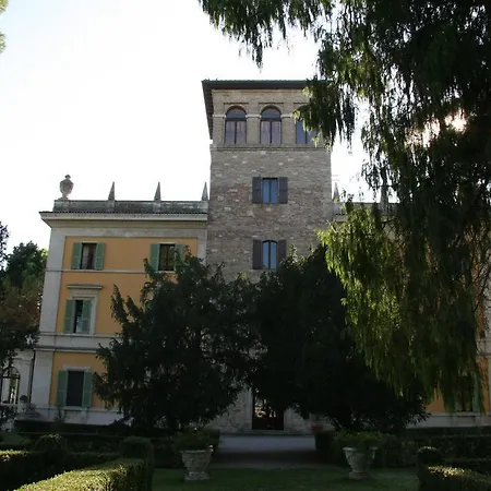 La La Torre Di Pila Agroturismo *